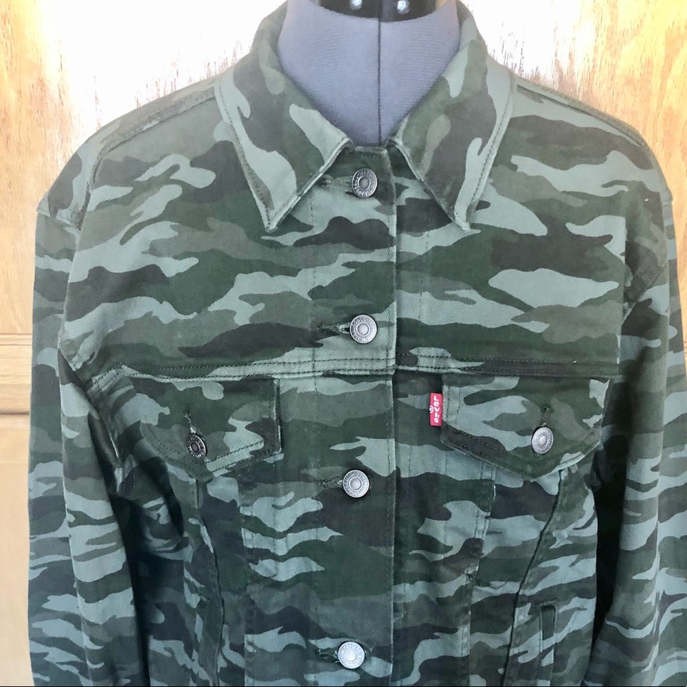 Levi’s Jacket - Picture 2 of 10